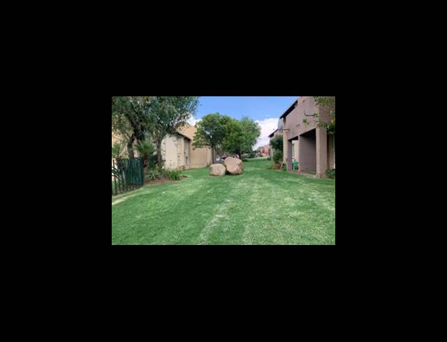 2 bed property to rent in VORNA VALLEY